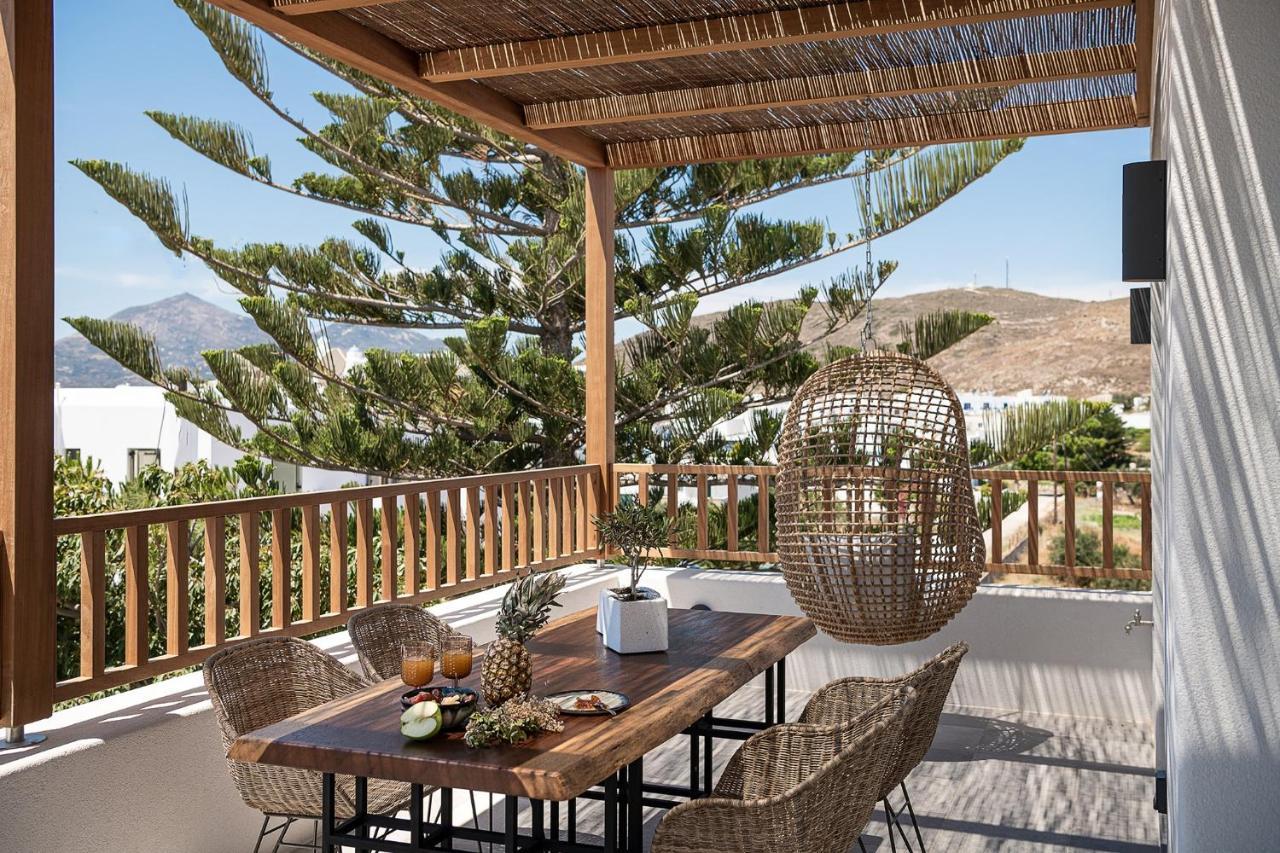 Athina Milos Suites Adamantas  Exterior foto